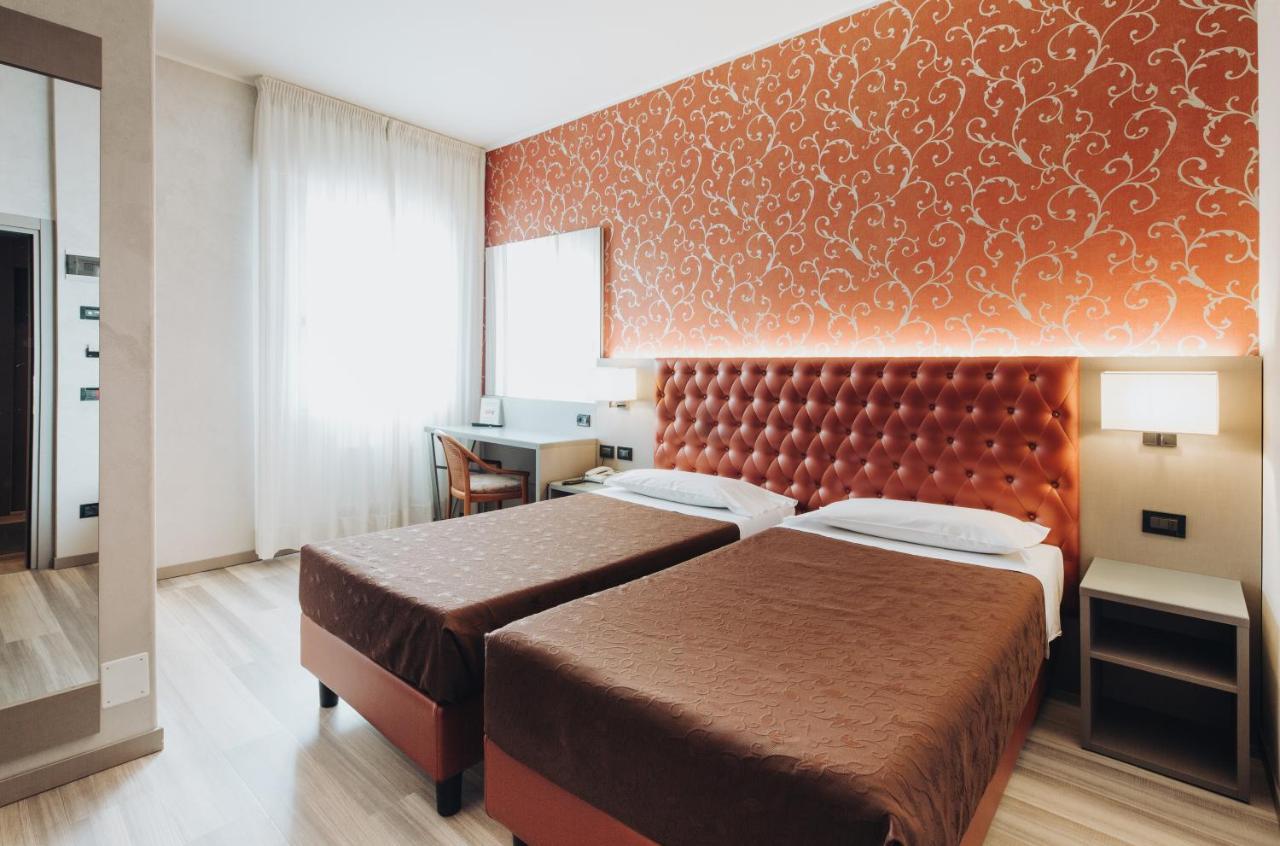 Hotel Alan Αντζόλα ντελ Εμίλια Εξωτερικό φωτογραφία