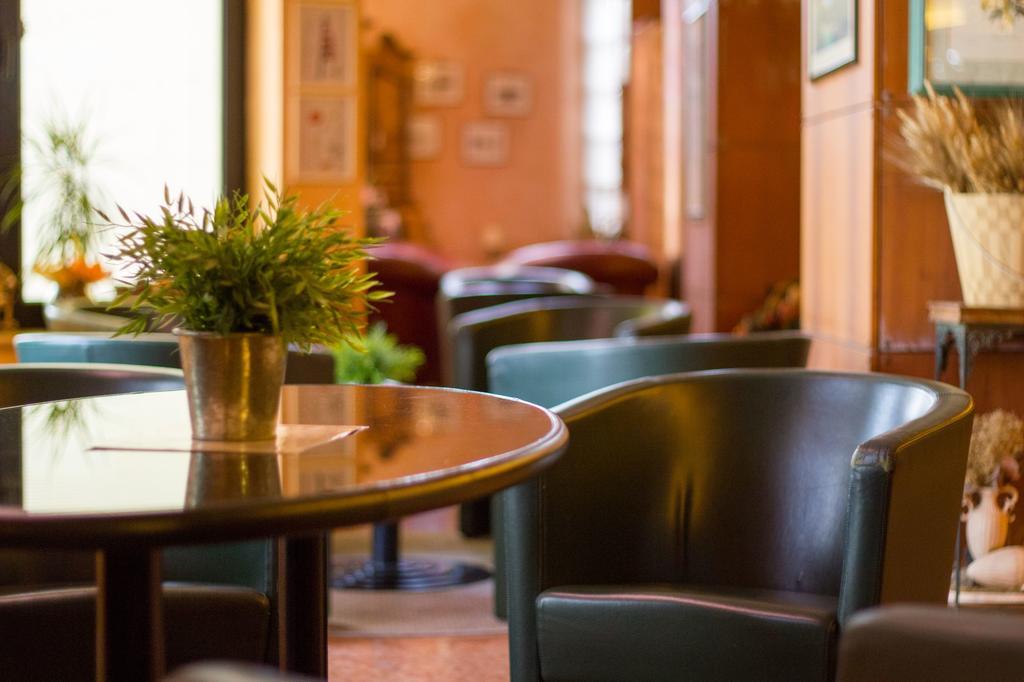 Hotel Alan Αντζόλα ντελ Εμίλια Εξωτερικό φωτογραφία