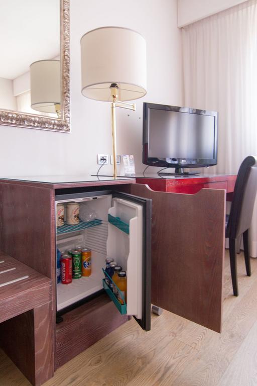 Hotel Alan Αντζόλα ντελ Εμίλια Εξωτερικό φωτογραφία