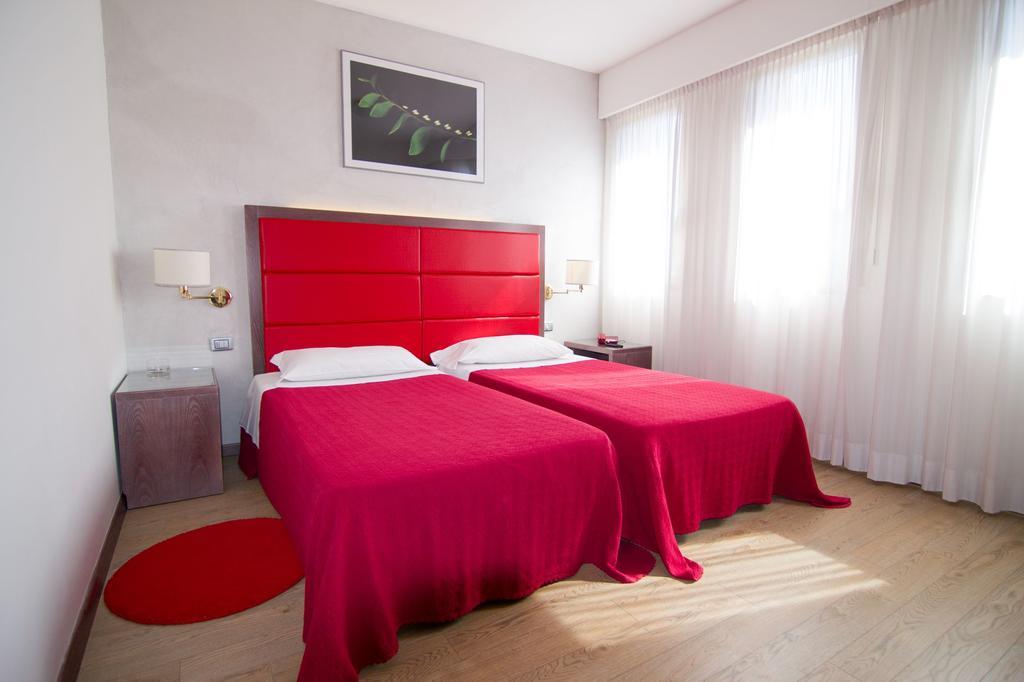 Hotel Alan Αντζόλα ντελ Εμίλια Εξωτερικό φωτογραφία