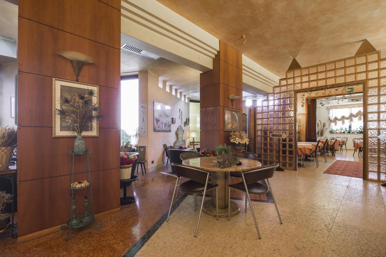 Hotel Alan Αντζόλα ντελ Εμίλια Εξωτερικό φωτογραφία